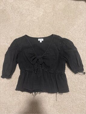 True Craft Black V‑Neck Tie-Front Peasant Blouse